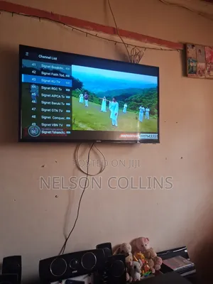 Royal Smart 43 Inch TV