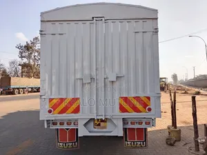 Isuzu FRR 90 Slayqueen