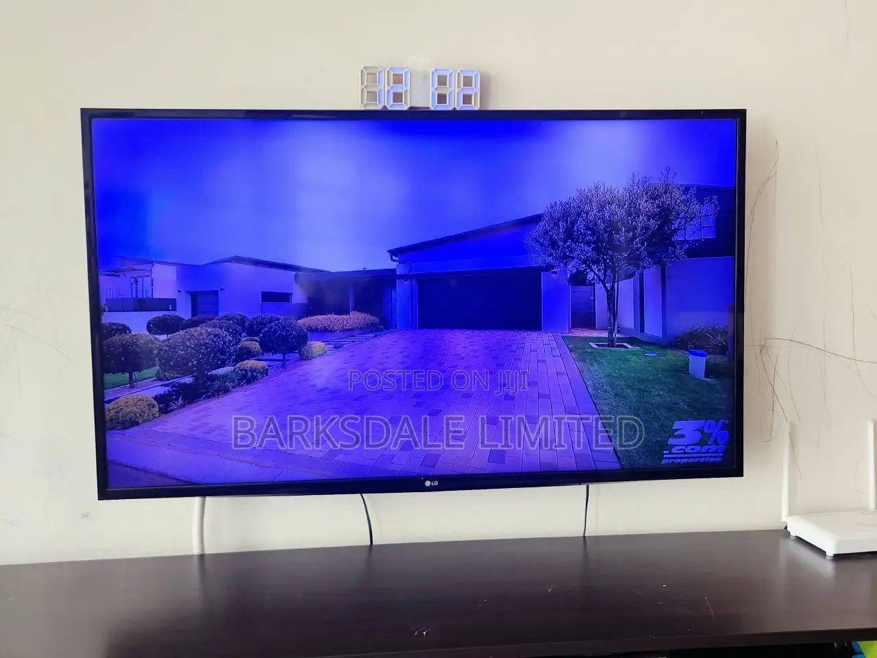 TV 49" Inch LG UH603V Ultra HD Smart TV Series webOS 3.0