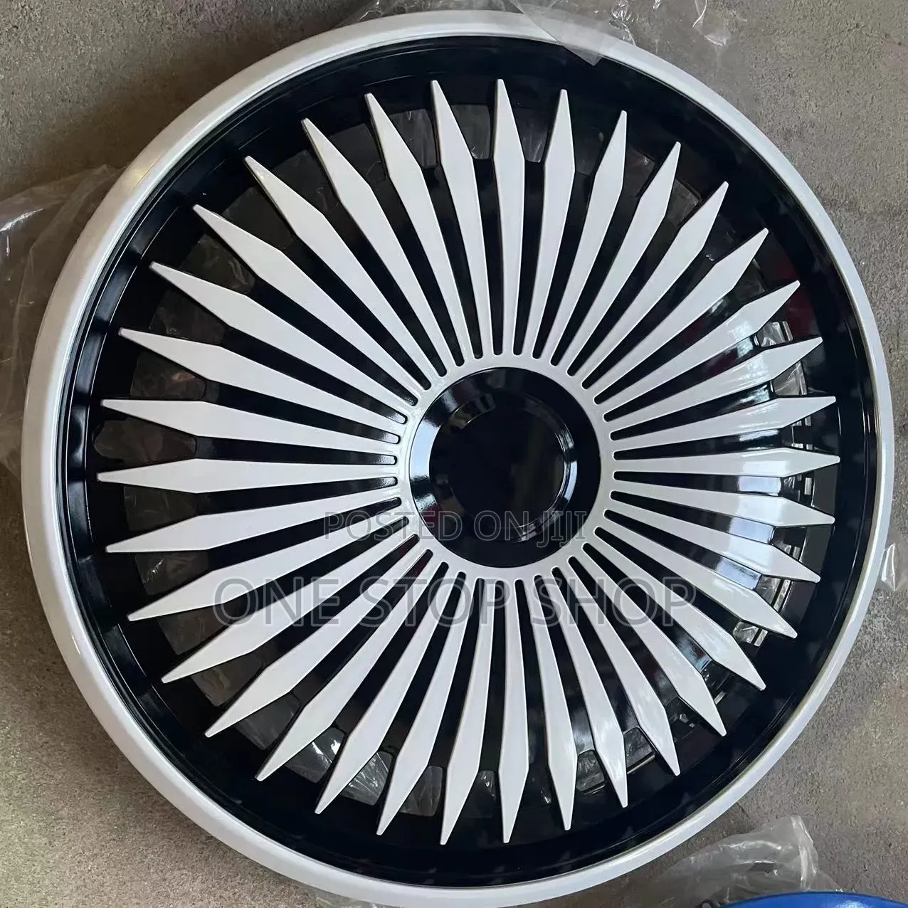 14inch Wheel Caps Molded From Durable ABS Plastic Cling on Design