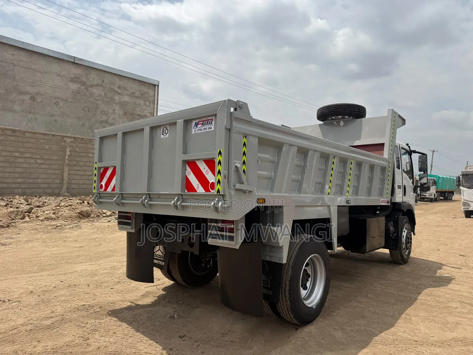 Howo M3-4*2 Tipper
