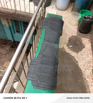 1pc Conjoined Rear Floor Mat With Deep Grooves Channels