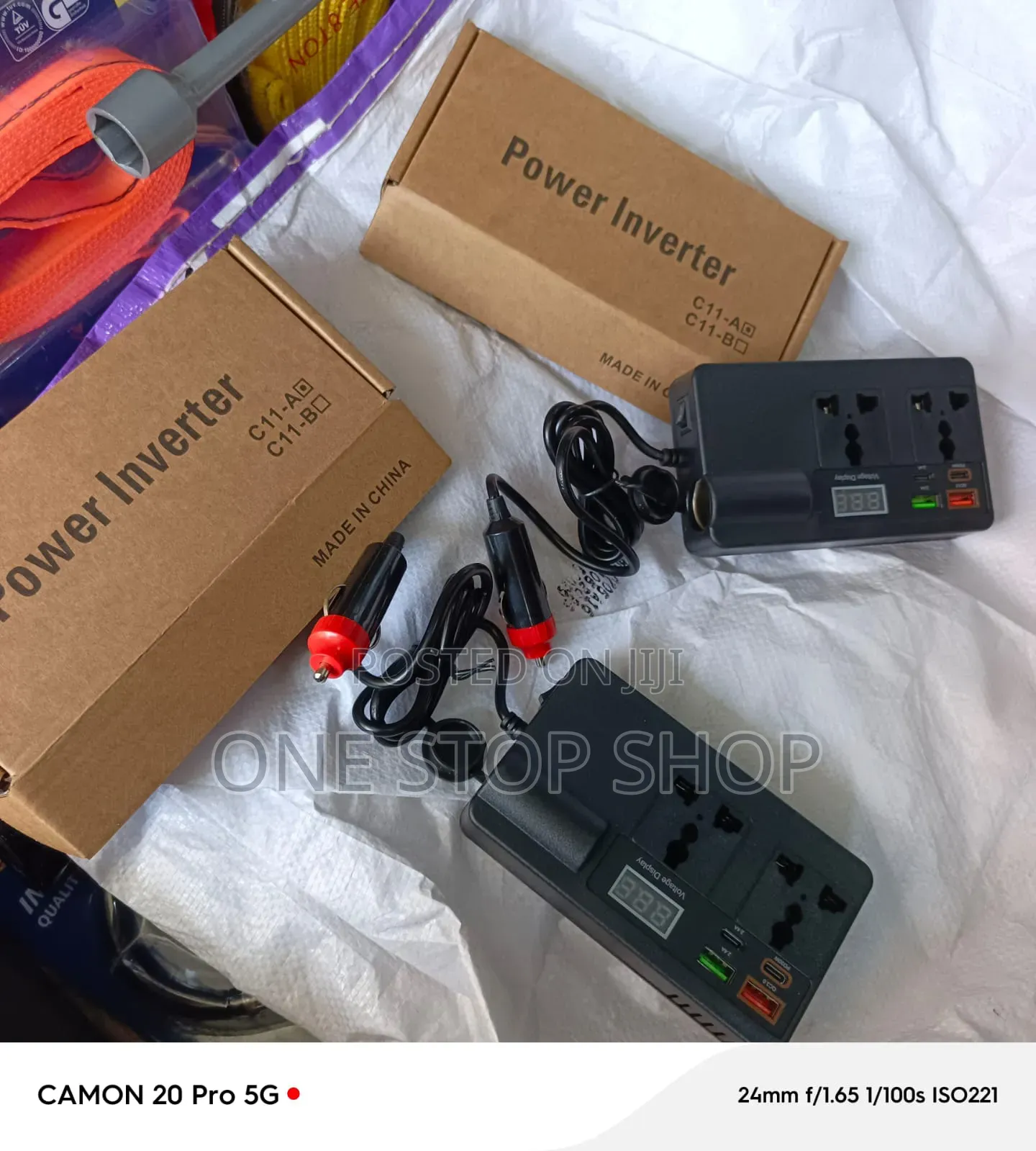 Portable Car Power Inverter With Digital Voltage Display