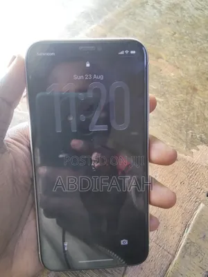 Apple iPhone 11 64 GB White