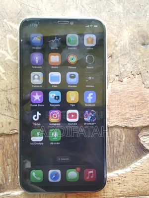 Apple iPhone 11 64 GB White