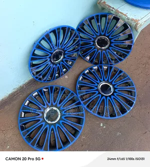 15" Wheel Caps With Bright Blue Perimeter With Black Spoke Accents