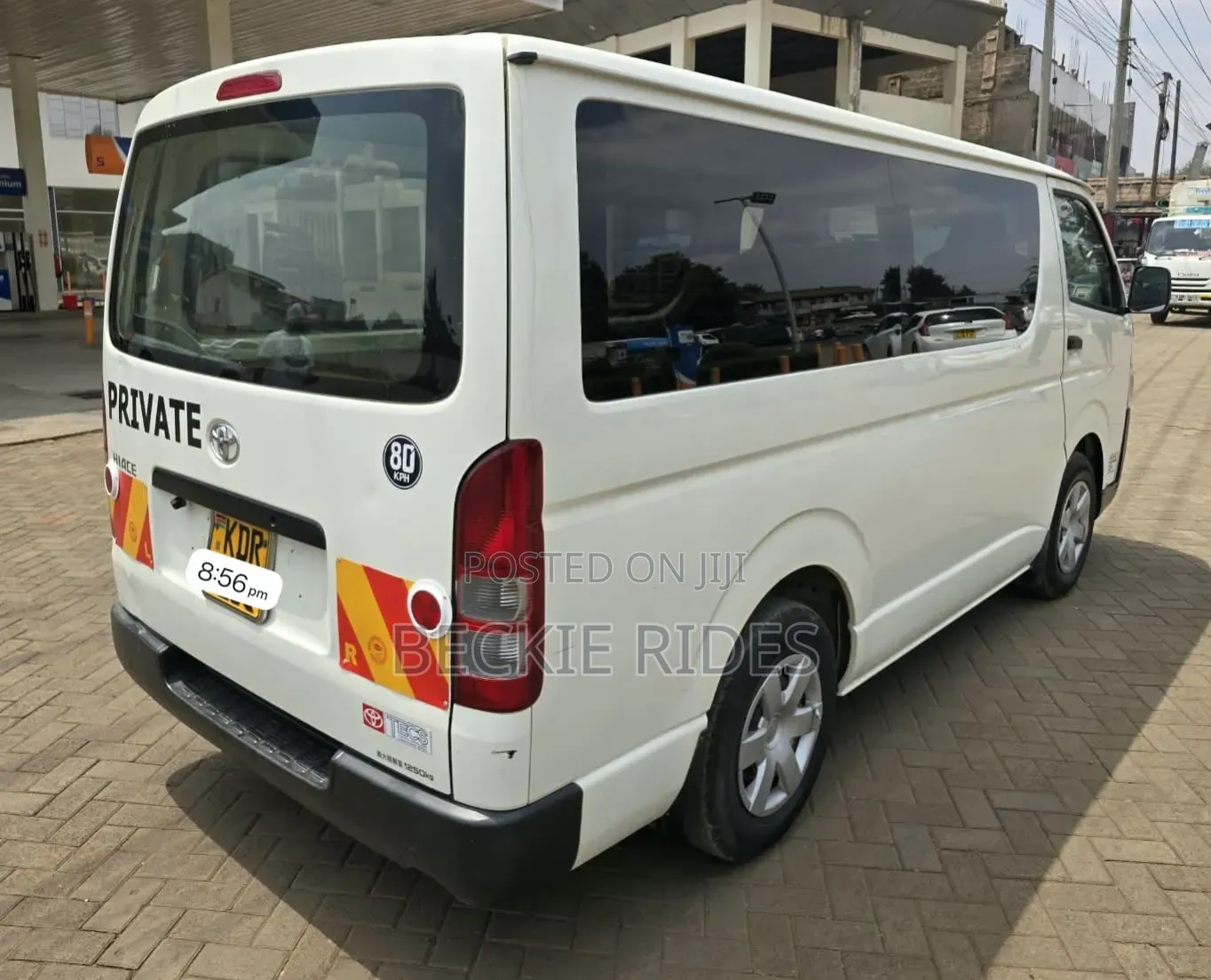 Toyota HiAce 2016