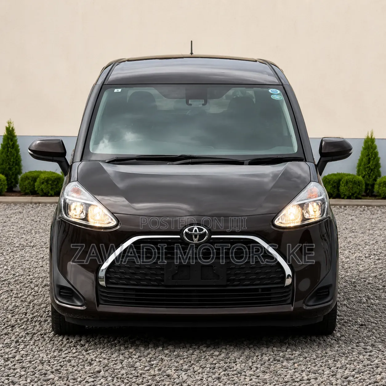 Toyota Sienta 1.5 FWD (6-seater) 2019 Brown