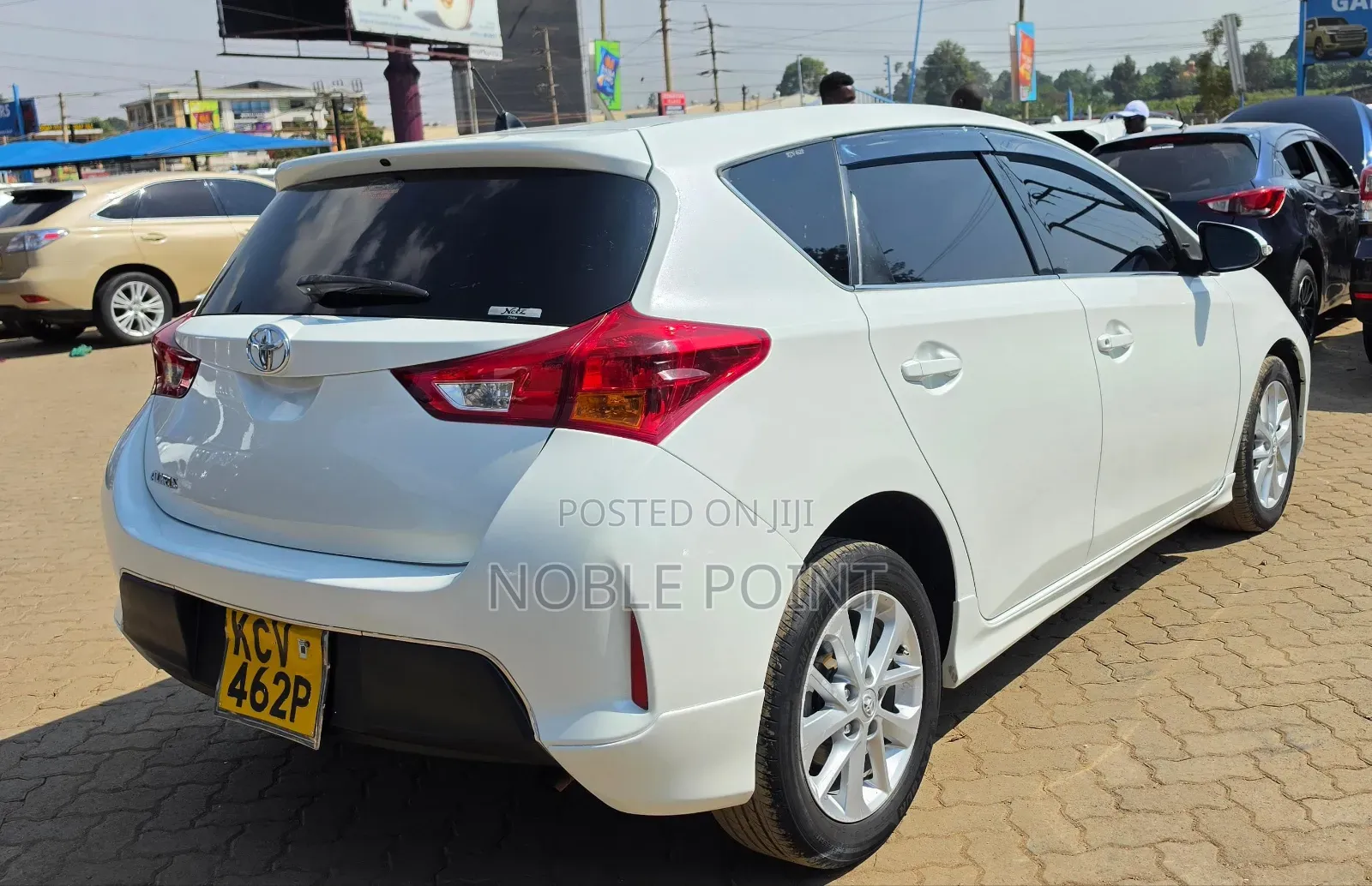 Toyota Auris 2012 White