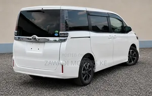 Toyota Voxy V 2WD 7-Seater 2019 White