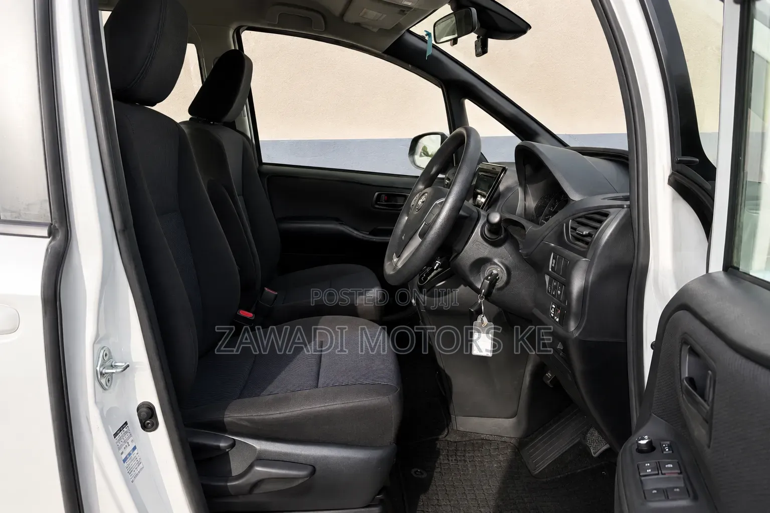 Toyota Voxy V 2WD 7-Seater 2019 White