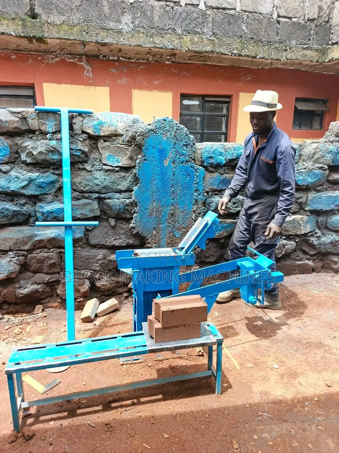 Hollow Block Interlocking Machines