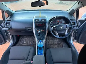 Toyota Blade 2010 Silver