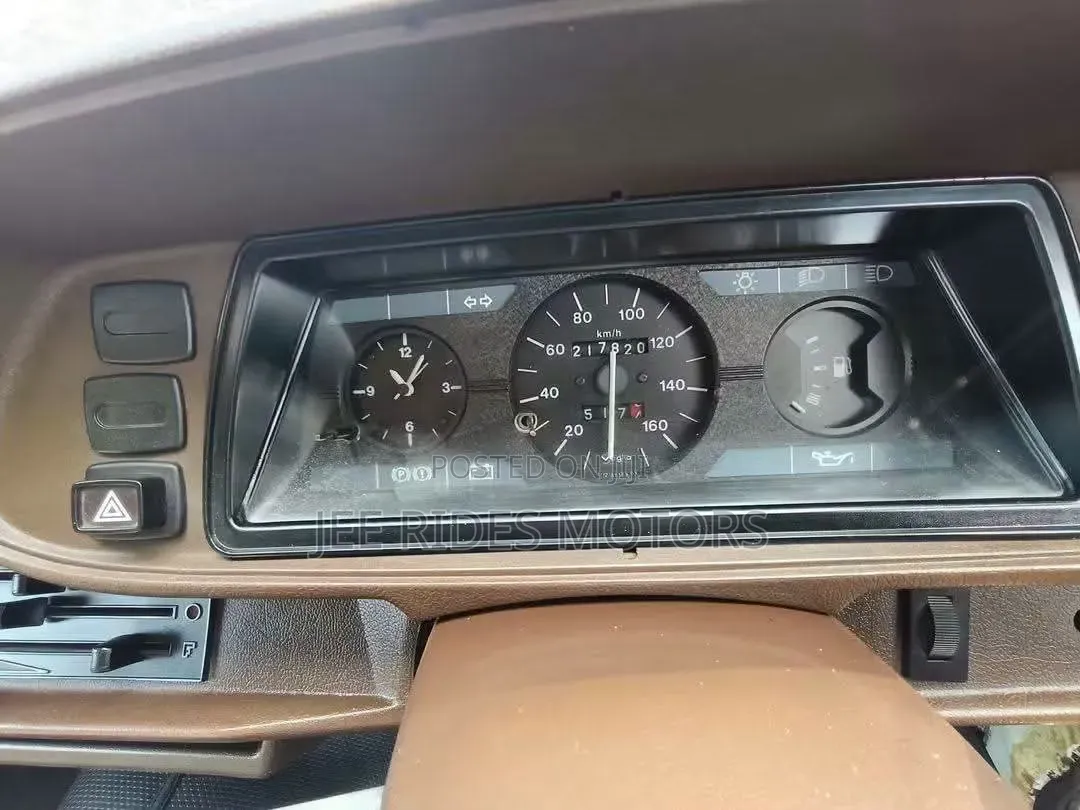 Peugeot 504 1997 White