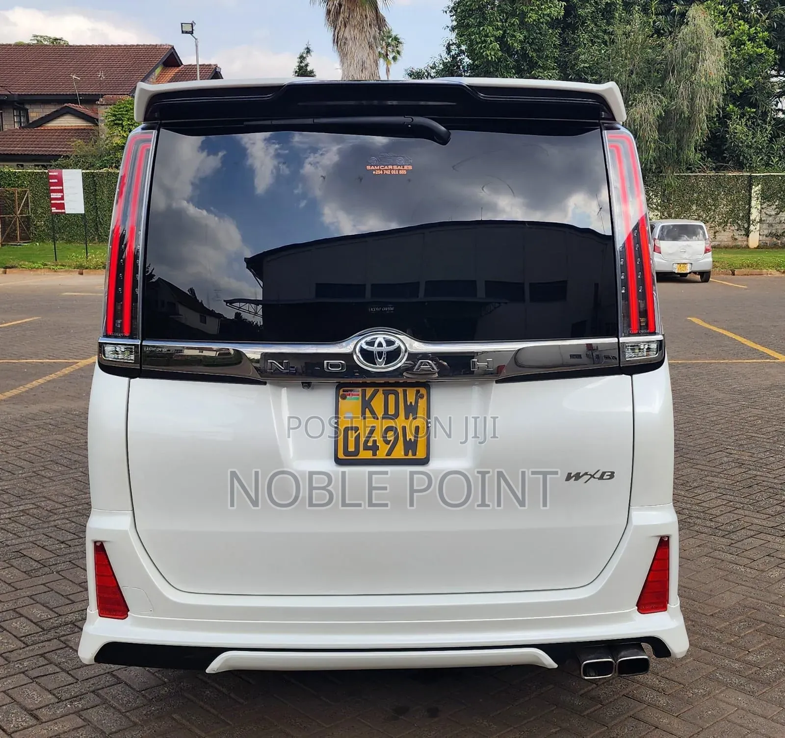 Toyota Noah 2018 White