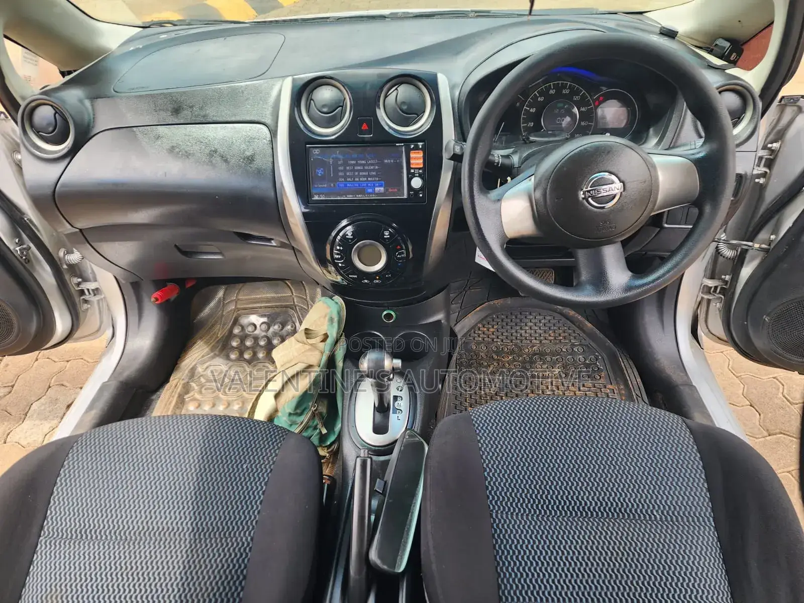 Nissan Note 2012 Silver