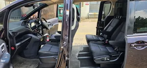 Toyota Voxy 2016 Gray