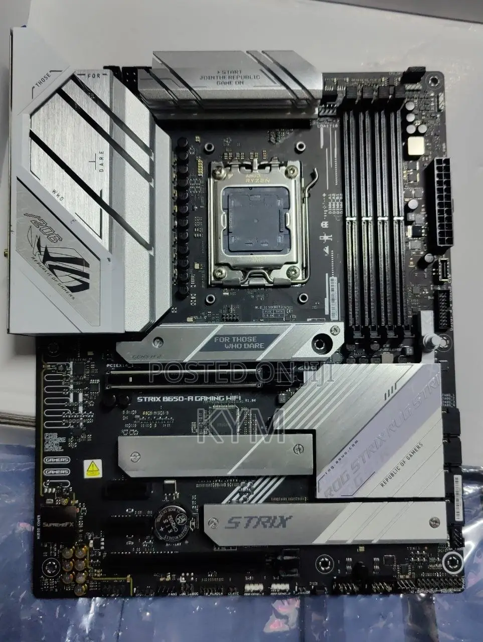 Ryzen 7 7700 + ASUS ROG AM5 Motherboard