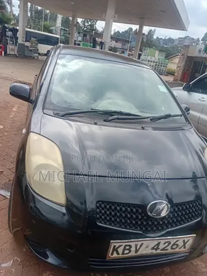 Toyota Vitz 2005 Black