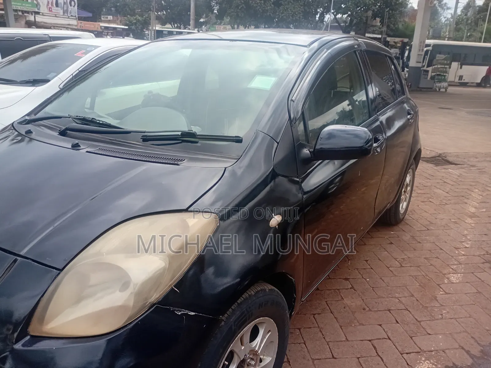 Toyota Vitz 2005 Black
