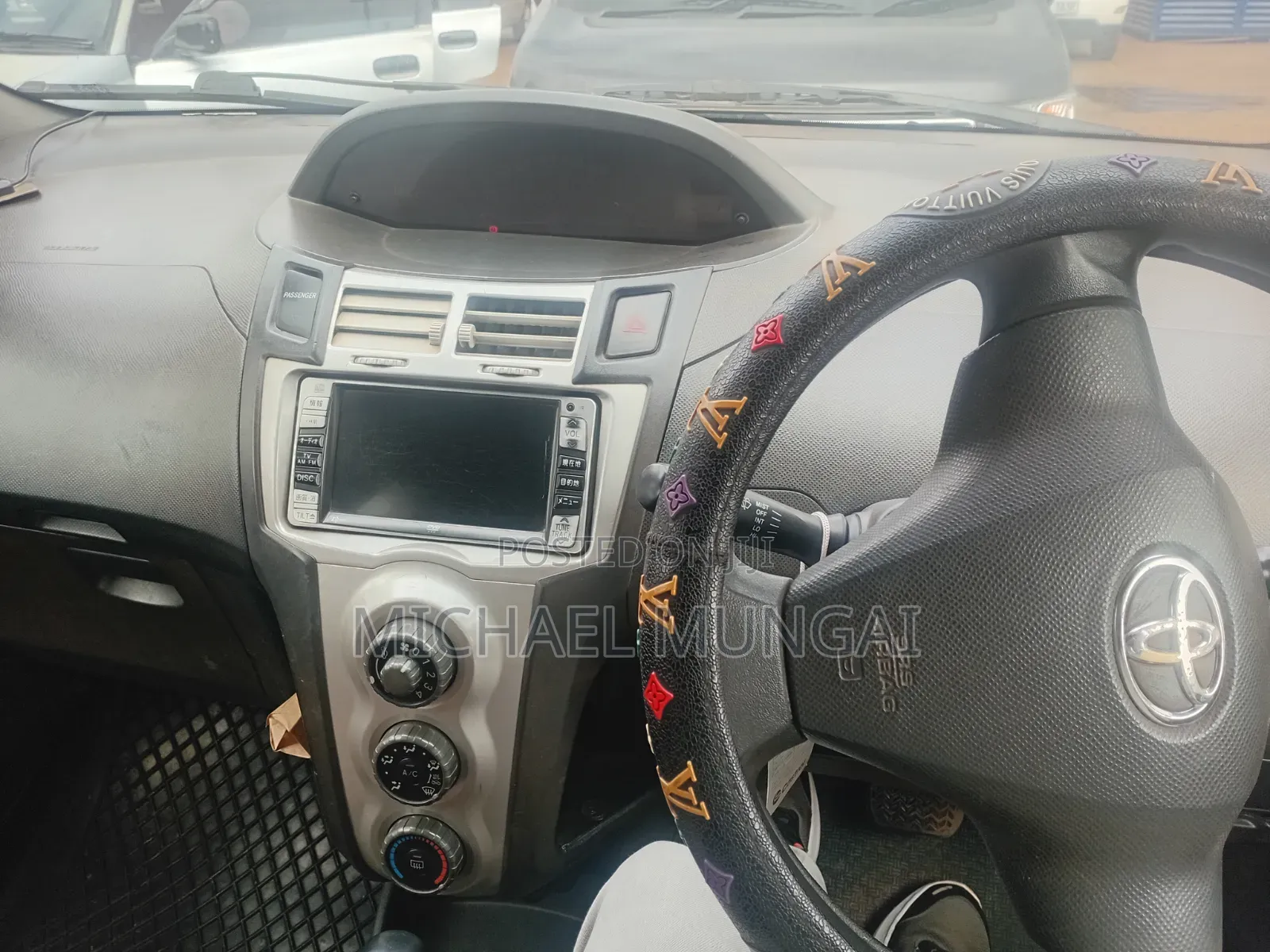 Toyota Vitz 2005 Black