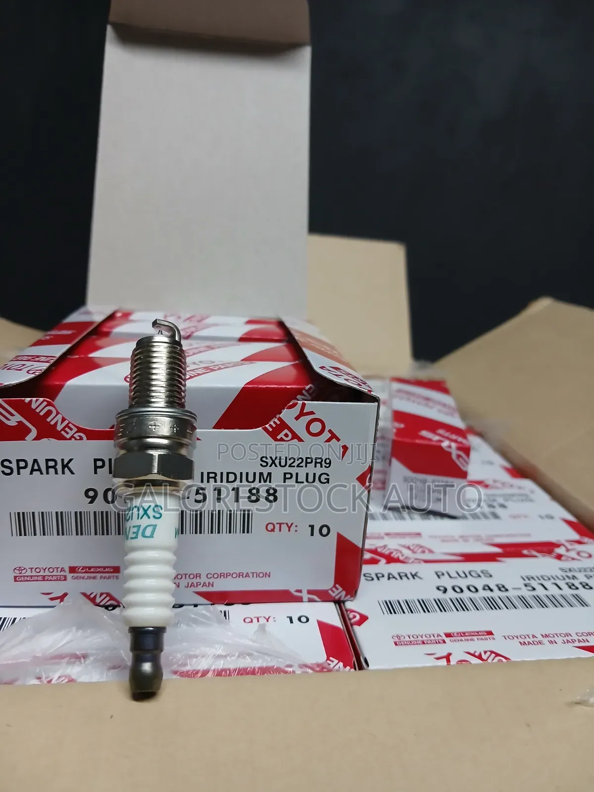 Toyota Genuine K16tr11 Spark Plugs