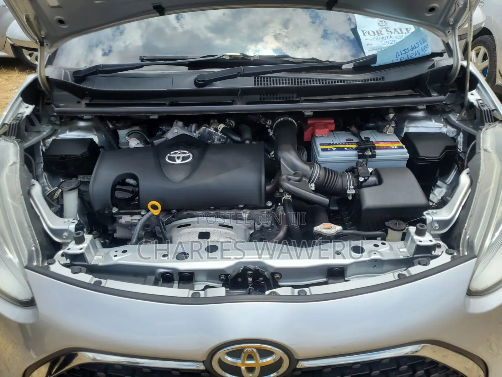 Toyota Sienta 2020 Silver