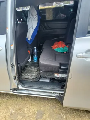 Toyota Sienta 2020 Silver