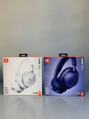 JBL Live 780