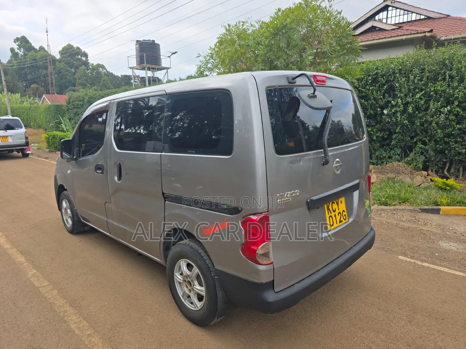 Nissan NV350 2013 Gray