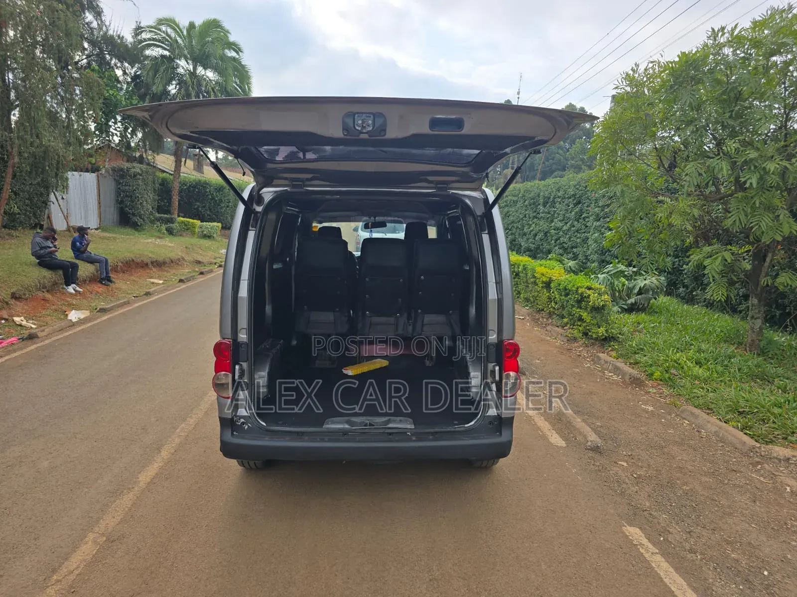 Nissan NV350 2013 Gray