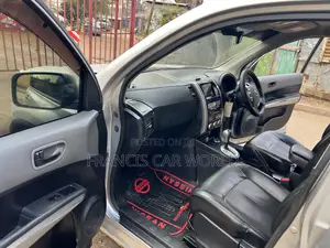 Nissan X-Trail 2012 Silver