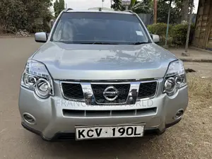 Nissan X-Trail 2012 Silver