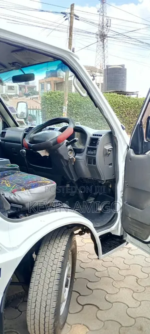 Mazda Bongo 2011 White