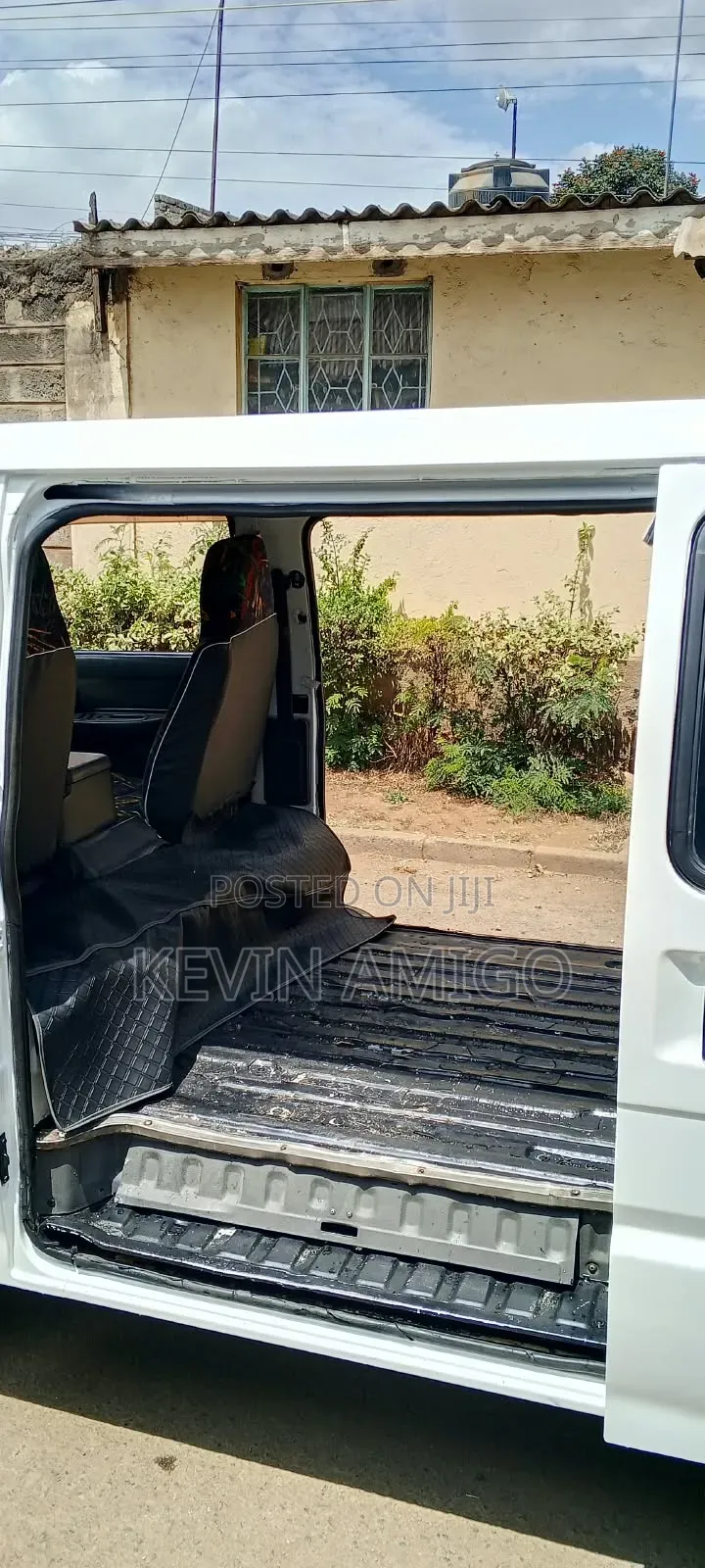 Mazda Bongo 2011 White