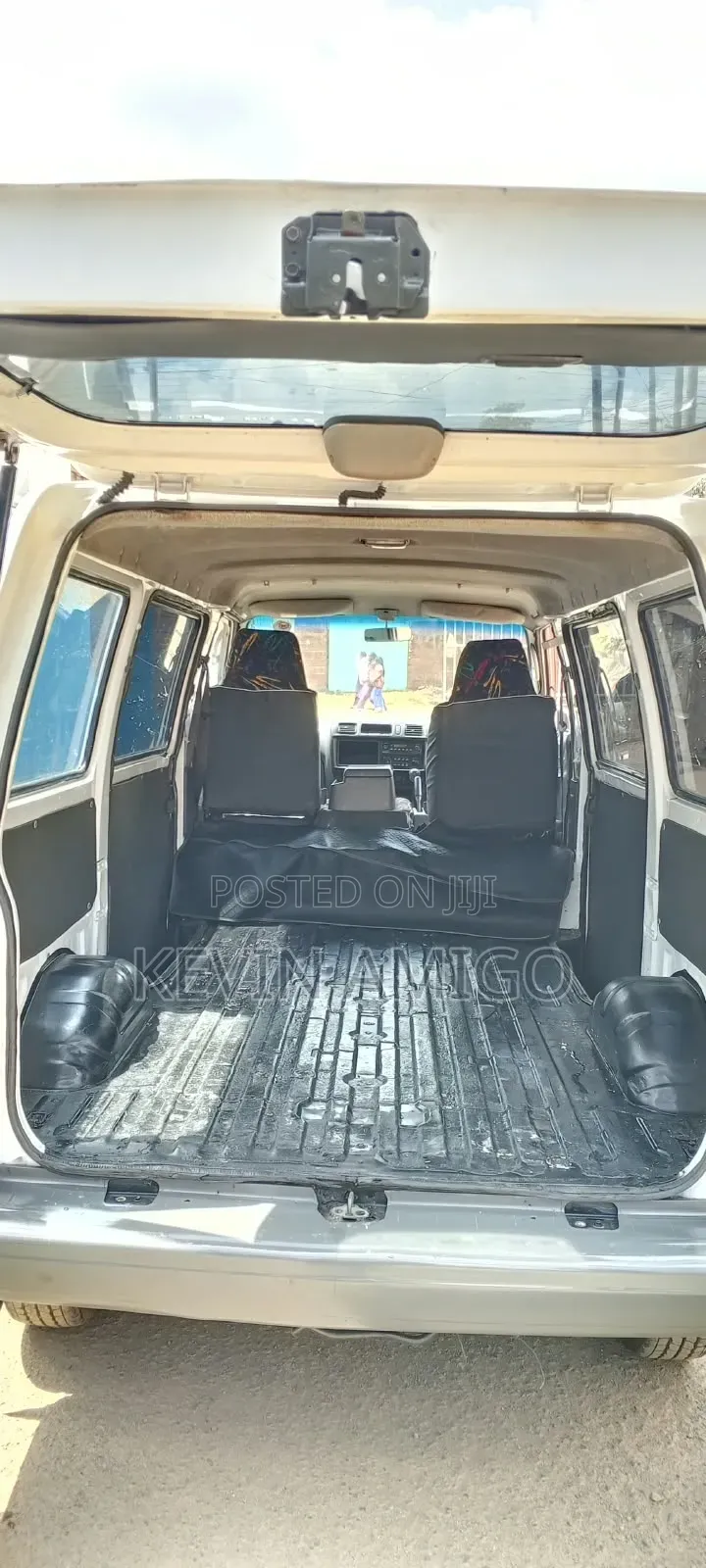 Mazda Bongo 2011 White