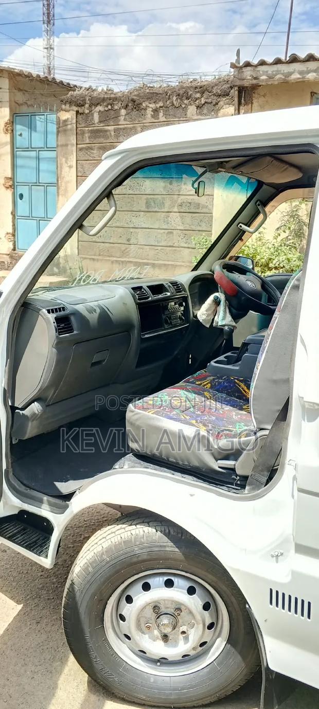Mazda Bongo 2011 White - thumbnail 9