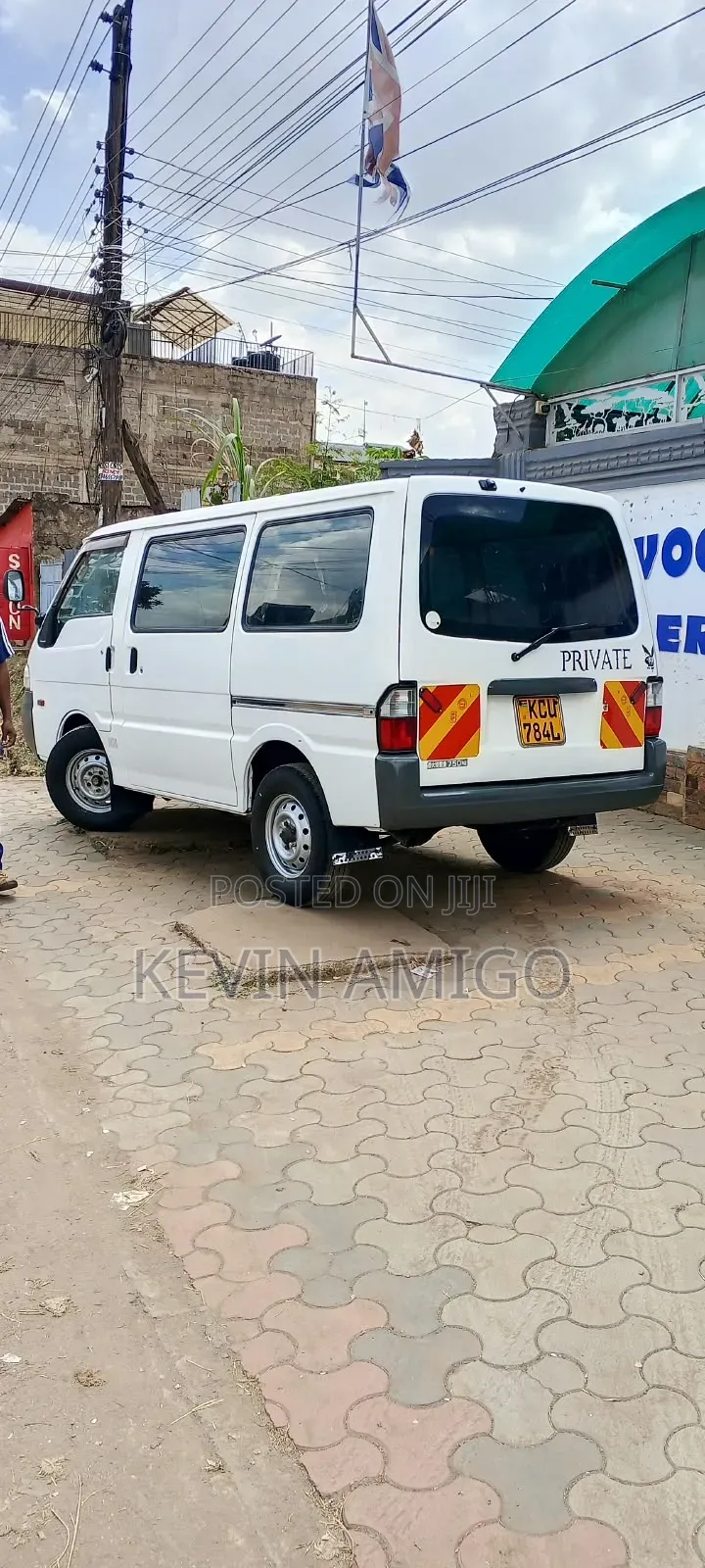 Mazda Bongo 2011 White