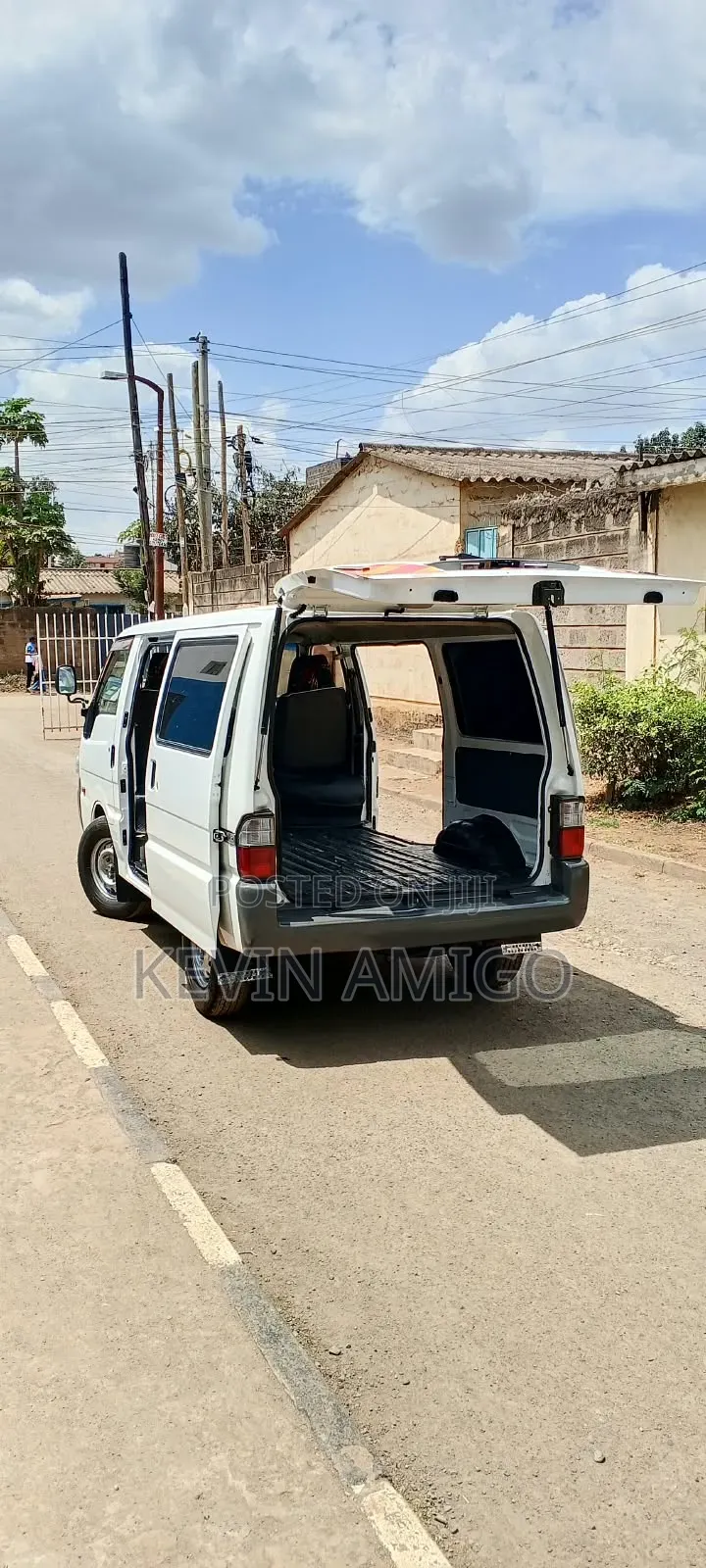 Mazda Bongo 2011 White
