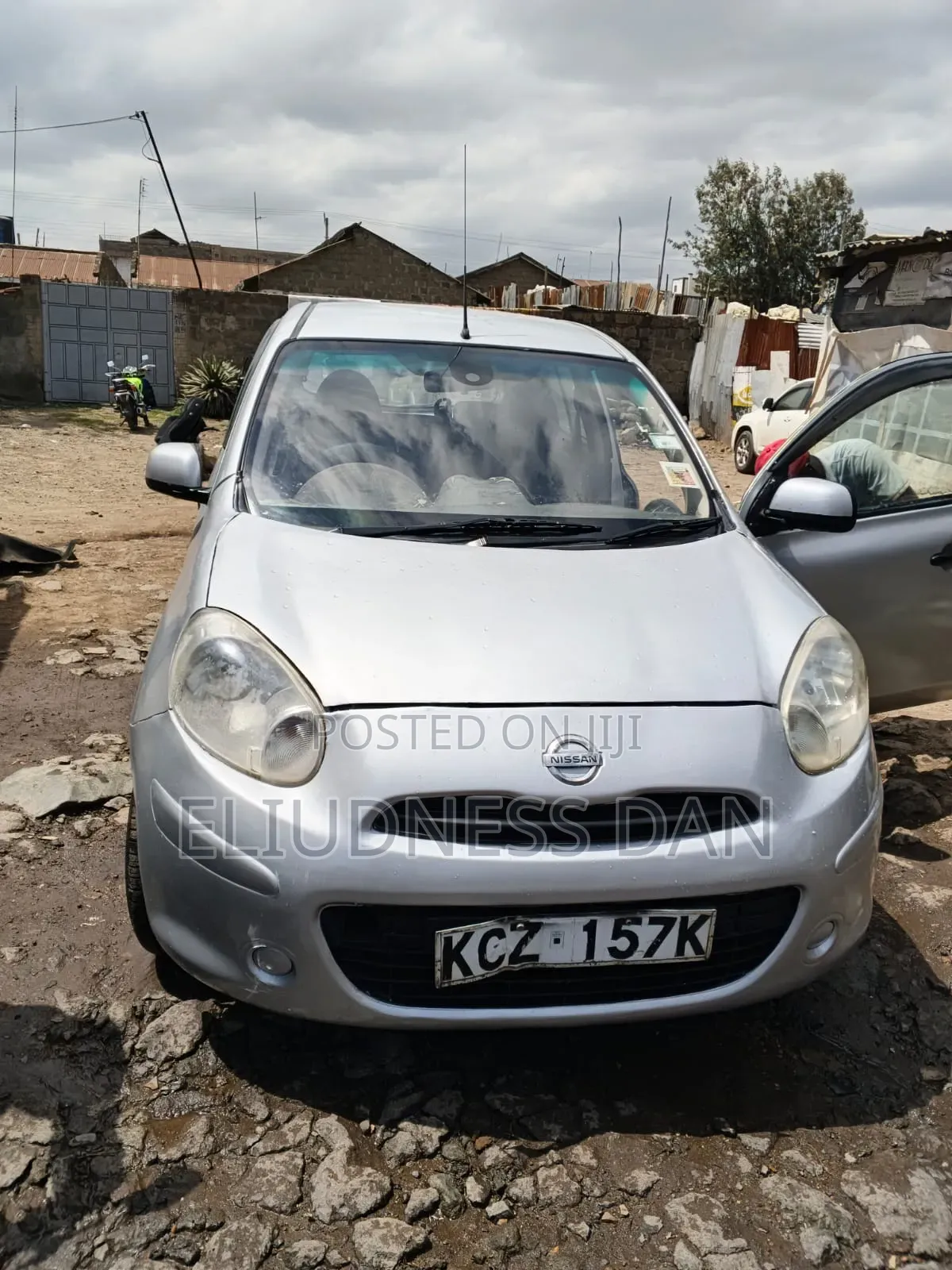 Nissan March 2013 Silver