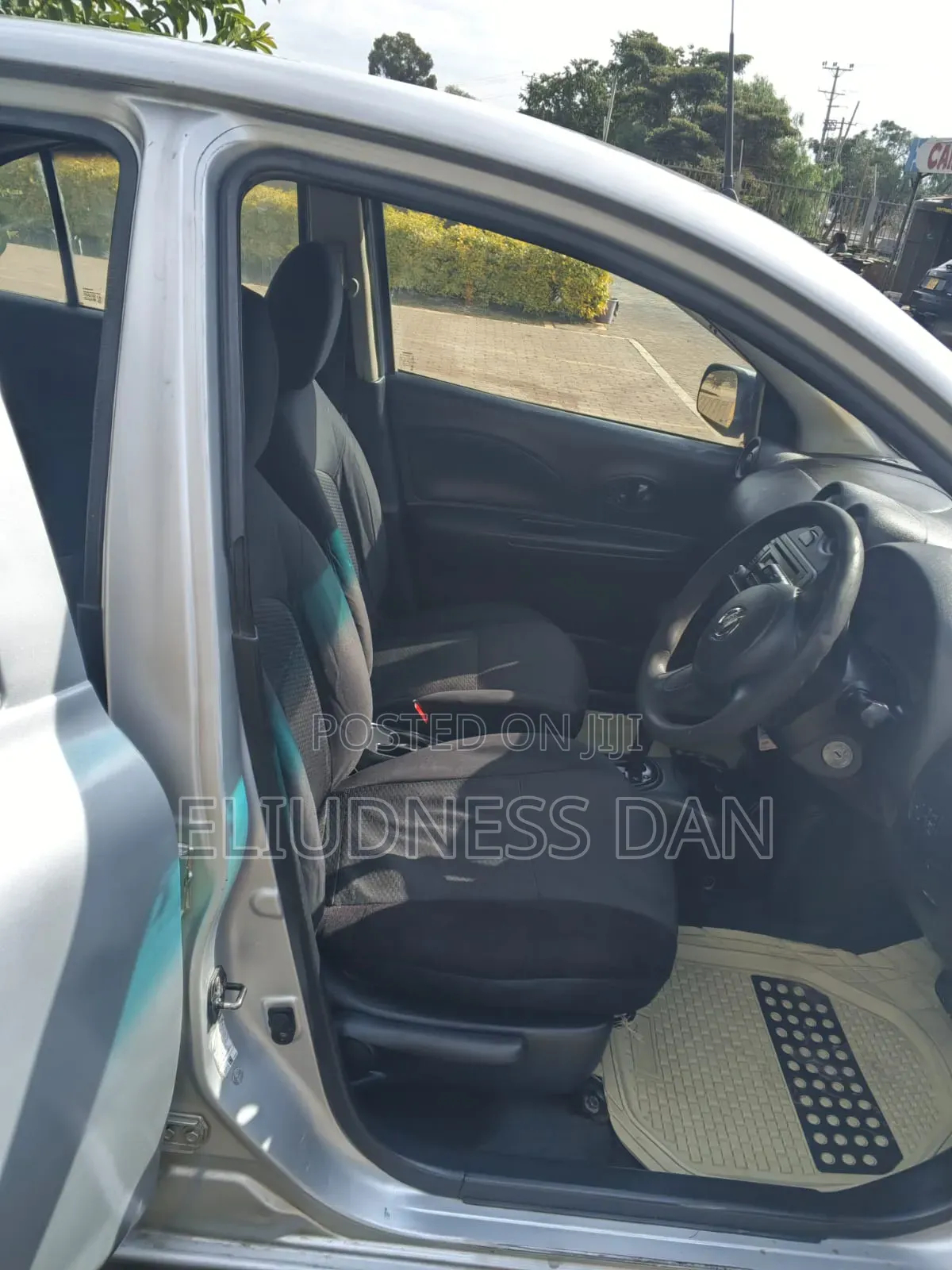 Nissan March 2013 Silver