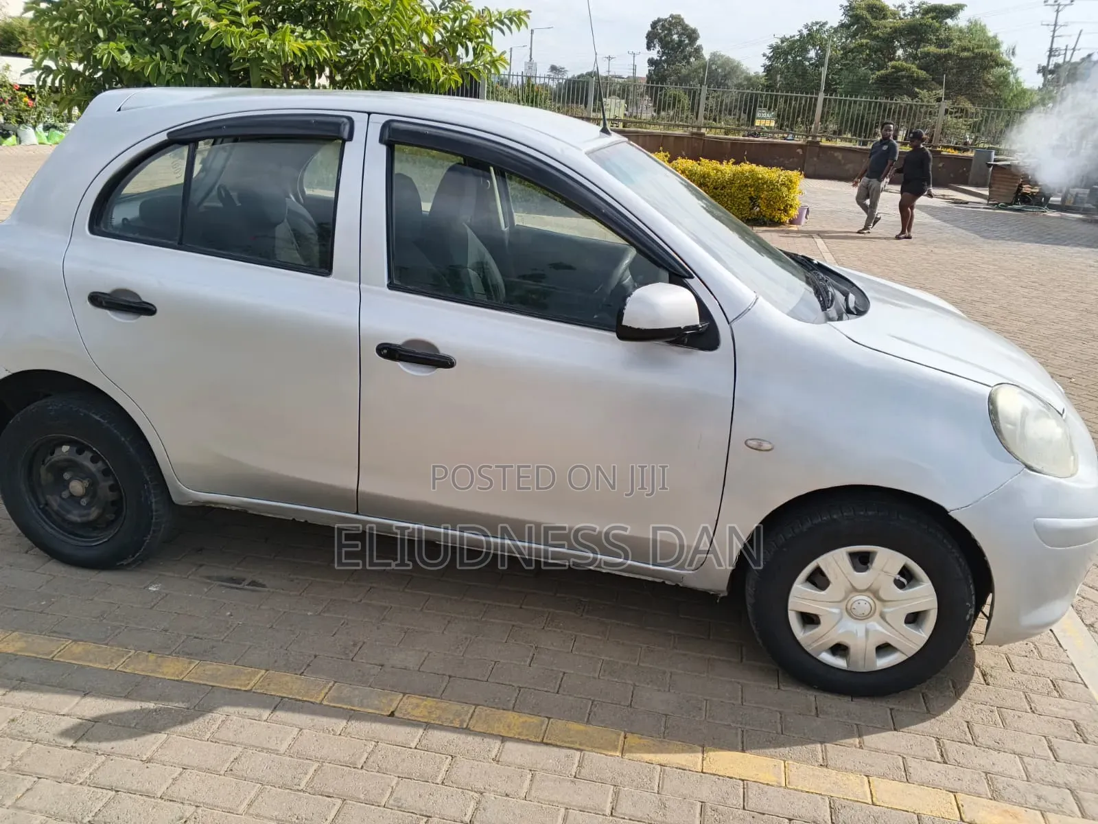 Nissan March 2013 Silver