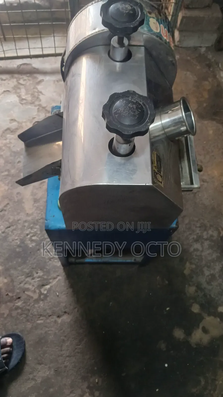 Heavy Duty Sugarcane Juice Machine