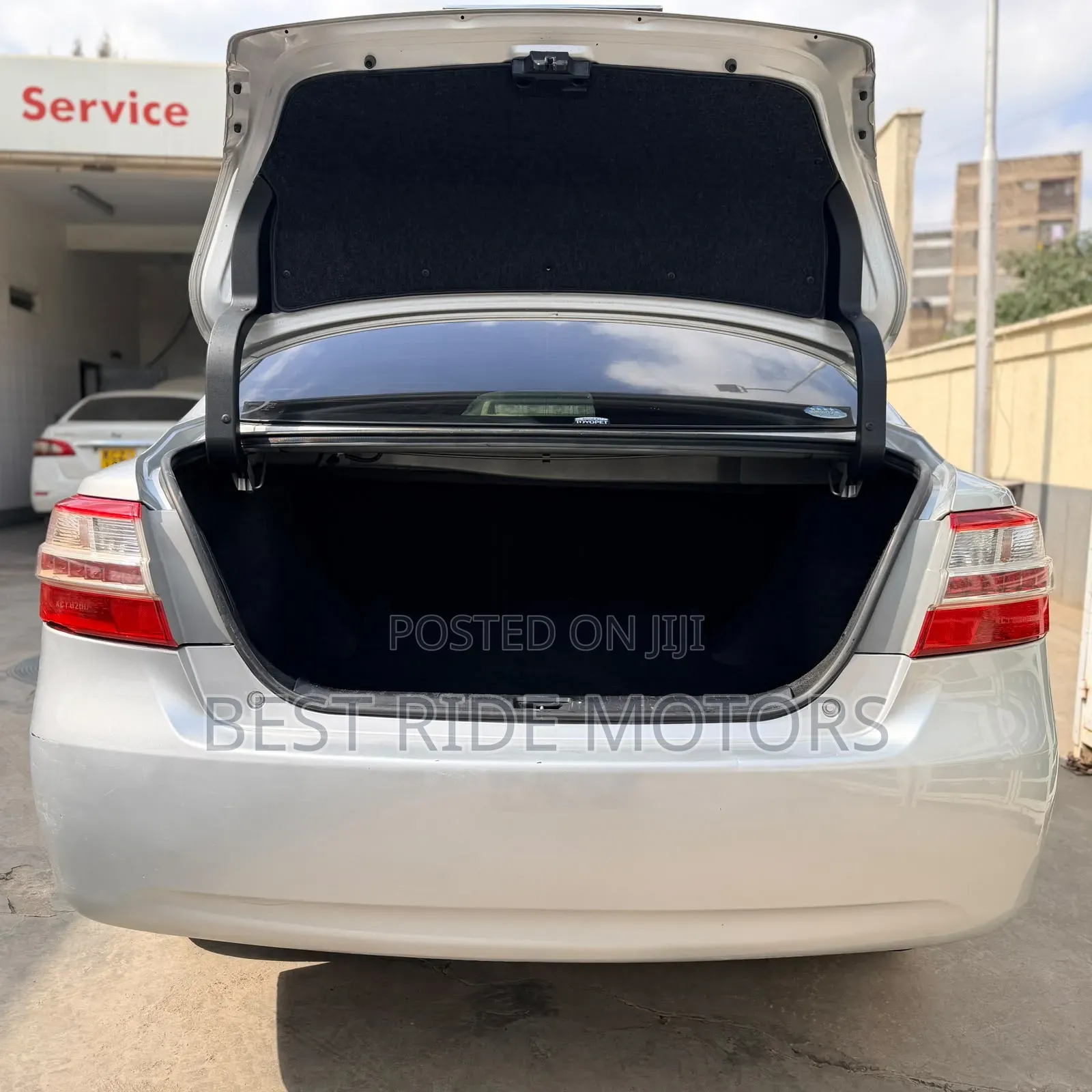 Toyota Premio 2014 Silver