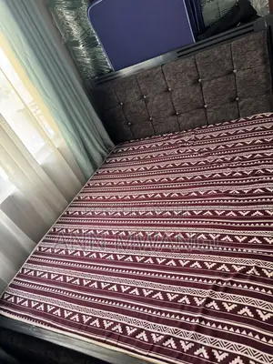 5×6 Upholstered Bed With Mattress – Excellent Condition