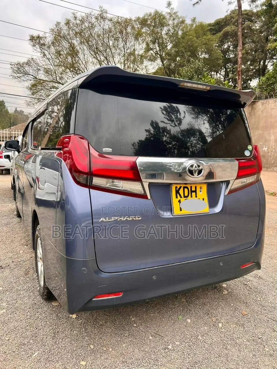 Toyota Alphard 2.4 Petrol FWD 2015 Blue