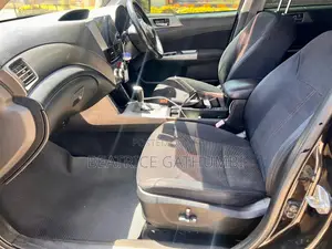 Subaru Forester 2.0 S 2000 Black