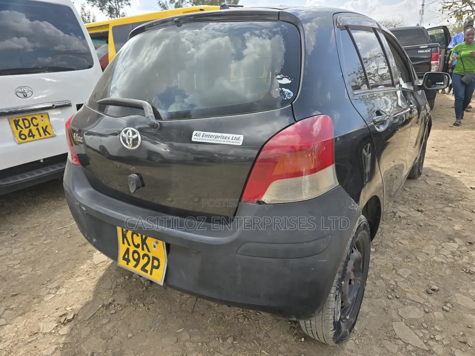 Toyota Vitz 2010 Black