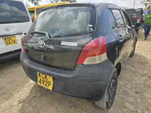 Toyota Vitz 2010 Black