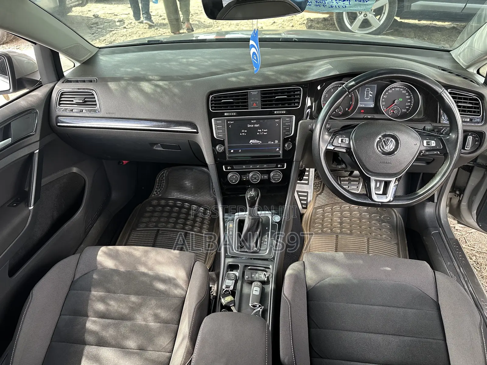 Volkswagen Golf TSI S 4-Door FWD 2017 Silver